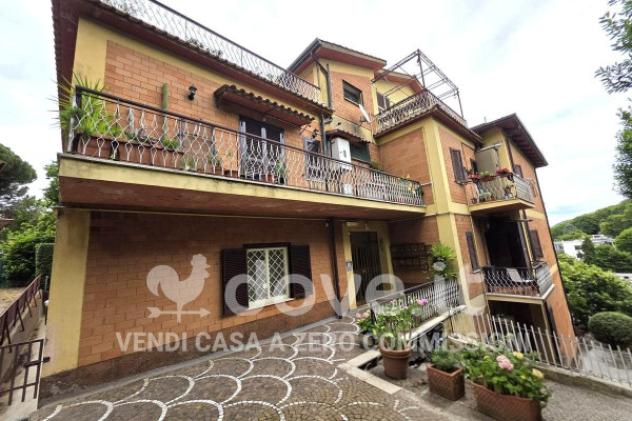 Appartamento di 120 m² con 3 locali e posto auto in vendita a Monte Compatri - Foto 2