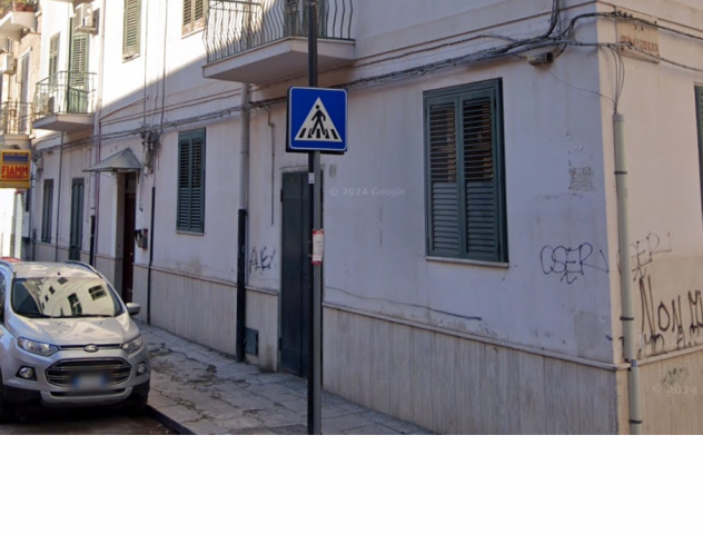 SICILIA, CITTA' DI PALERMO, QUARTIERE POLICLINICO, TRILOCALE CON TERRAZZO