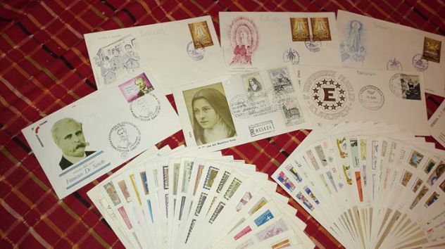 Cartoline francobolli VATICANOi prezzi vari circa 140 prezzo - Foto 6
