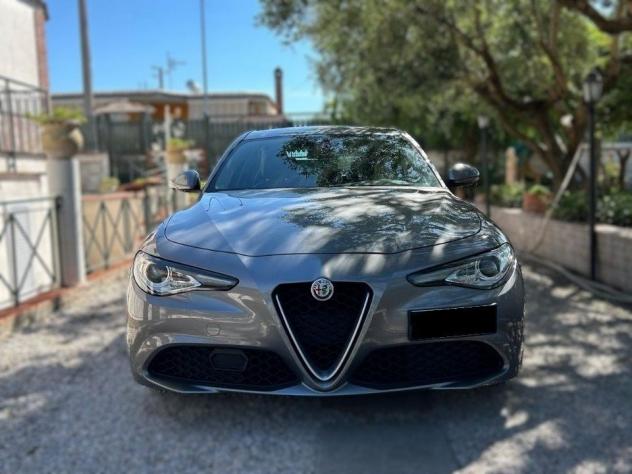 Alfa Romeo Giulia 2.2 Turbo AT8 150CV Super