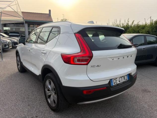 VOLVO XC40 T2 Geartronic Momentum rif. 24051300 - Foto 4