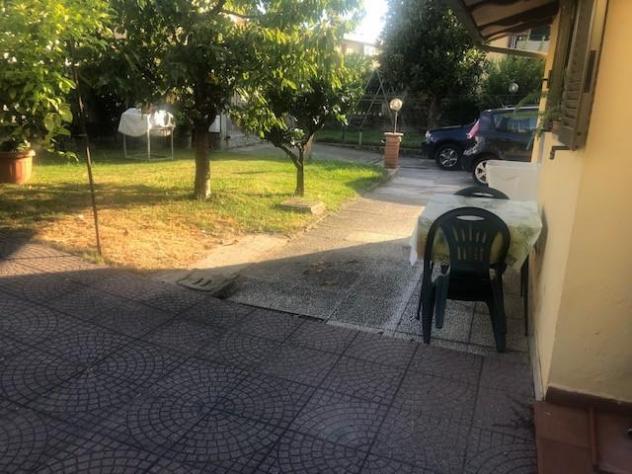 Villetta bifamiliare in vendita a Marina di Massa - Massa 190 mq Rif: 1212898 - Foto 8