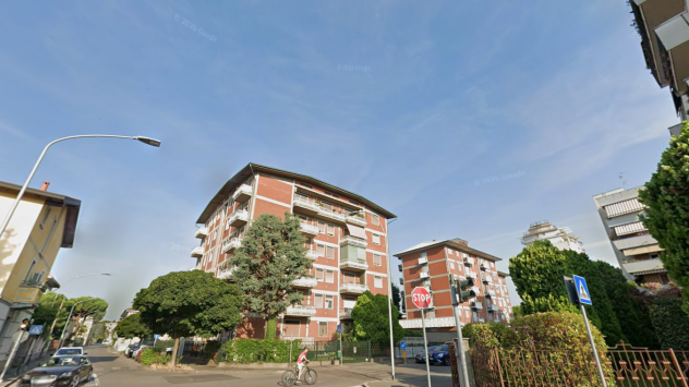 Stanza singola arredata con bagno privato