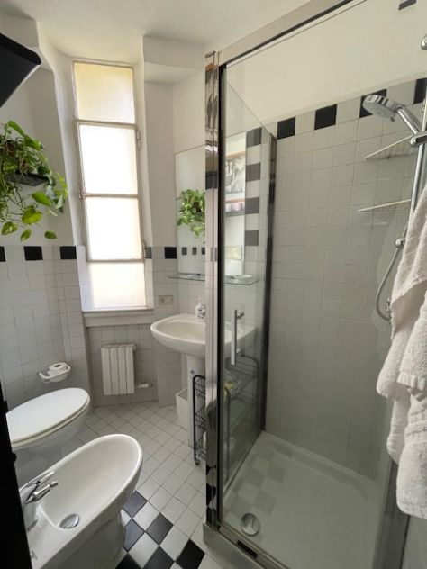 PORTA VENEZIA: BILOCALE mq. 50 € 1100 compreso spese - Foto 6
