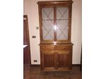 Vetrina toscana in legno dolce