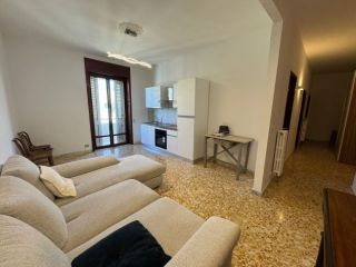 lecce via oberdan appartamento arredato