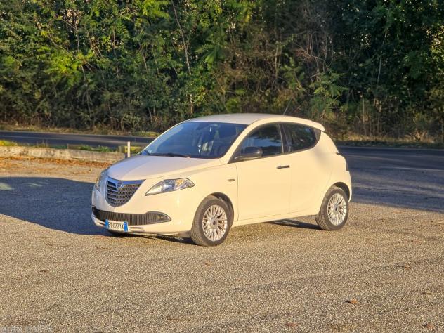 Lancia Ypsilon 1.3 MJT 16V 95 CV 5 porte S&S Elle E5B Manuale NEO 2015 - Foto 3