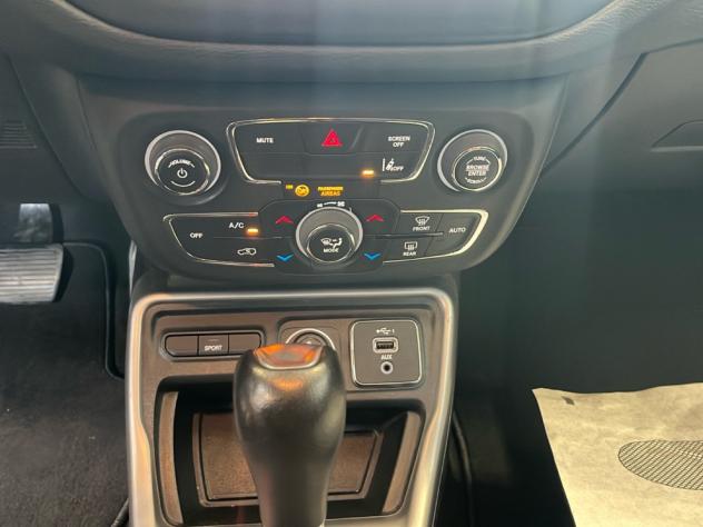 Jeep Compass 1.3 Turbo T4 150cv Longitude DDCT - Foto 9