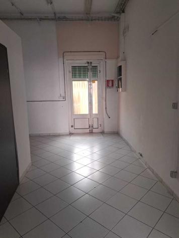 1 Vetrina in affitto a Pinerolo - Foto 4