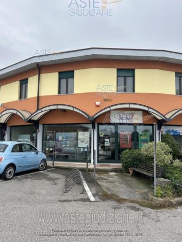 IMMOBILI-IMMOBILE COMMERCIALE-Via G. Amendola, 27, 46028 Sermide MN, Italia - Foto 2