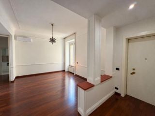 Appartamento di 87 m² con 2 locali in affitto a Milano