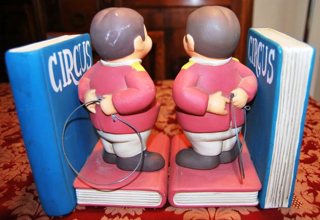 coppia di reggilibri in ceramica firmati la gatta - Foto 7