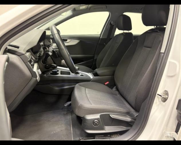 AUDI A4 AVANT 30 TDI MHEV S-TRONIC BUSINESS rif. 23819133 - Foto 9