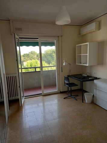 CAMERA SINGOLA CON ARIA CONDIZIONATA E BALCONE COMODA BOCCONI
