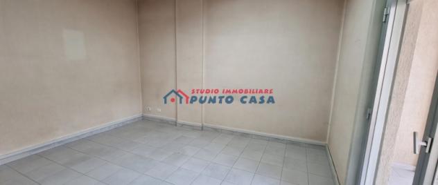 VIA VIRGILIO – Appartamento non arredato al P.T. rialzato, 130 mq ca. – 4 vani + acc. + n. 2 p.auto. Buone condizioni. Euro 500 CL GI - Foto 9