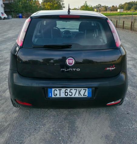 Fiat Punto 1.3 MJT II 75 CV 5 porte Lounge - Foto 3