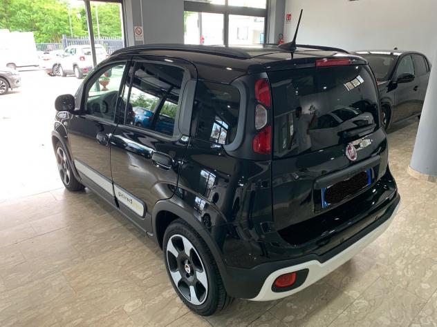 Fiat Panda 1.0 FireFly S&S Hybrid Pandina Cross 5 P.ti - Foto 4