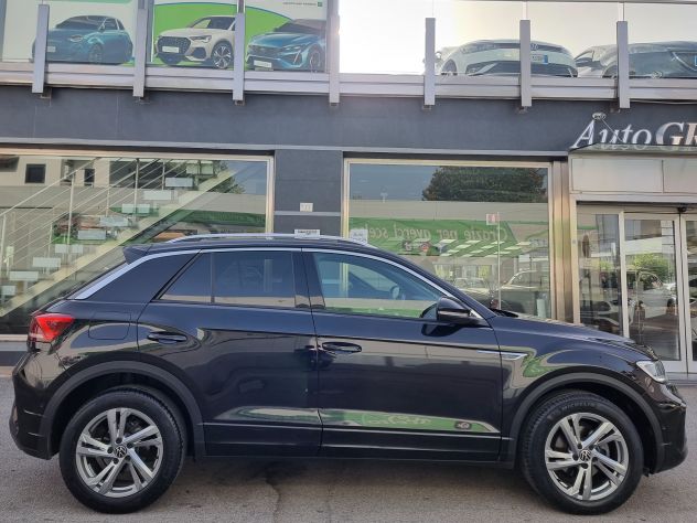Volkswagen T-Roc 1.5 TSI ACT R-Line 150cv - Foto 2
