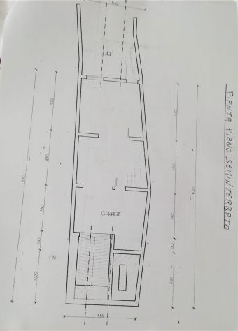 ORISTANO-Vendo quota indivisa villetta a schiera su 4 livelli-