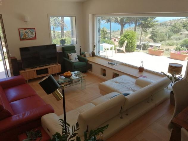 Villa panoramica con giardino di pertinenza - Foto 13
