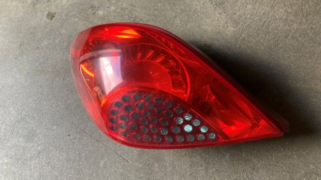 Fanale posteriore SX Peugeot 207 berlina del 2008 (9649986680) - Foto 2