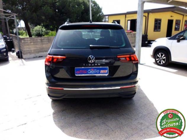 VOLKSWAGEN Tiguan 2.0 TDI 150 CV SCR DSG Life rif. 23807614 - Foto 6