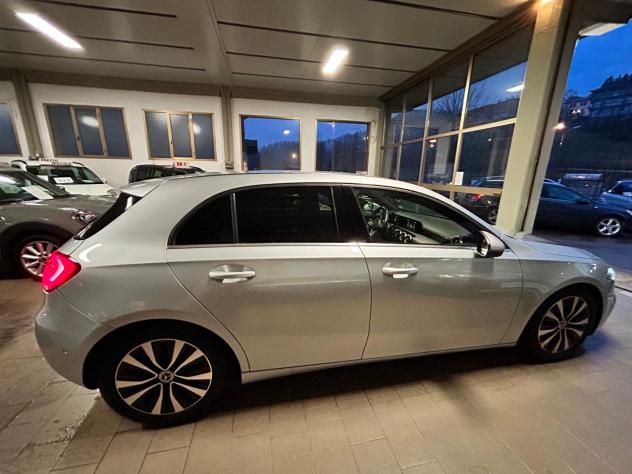 MERCEDES Classe A (W177) A 180 d Automatic Business Extra - Foto 8