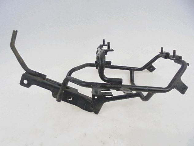 SUPPORTO CARENATURA ANTERIORE KYMCO DINK 200I 2006 - 2017 50302 FRONT FAIRING BRACKET CON DIFETTO - Foto 2