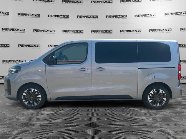 Opel Zafira 2.2l BlueHDI 180cv Busin Edit L2 S&S AT8 - Foto 2