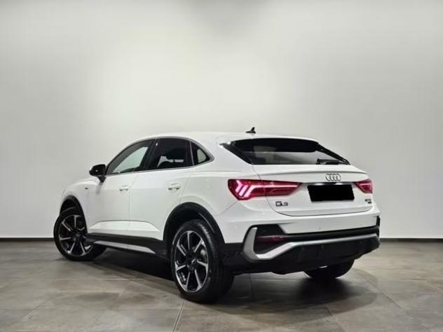 AUDI Q3 SPB 40 TDI Quattro S tronic S line Sline rif. 23252419 - Foto 8