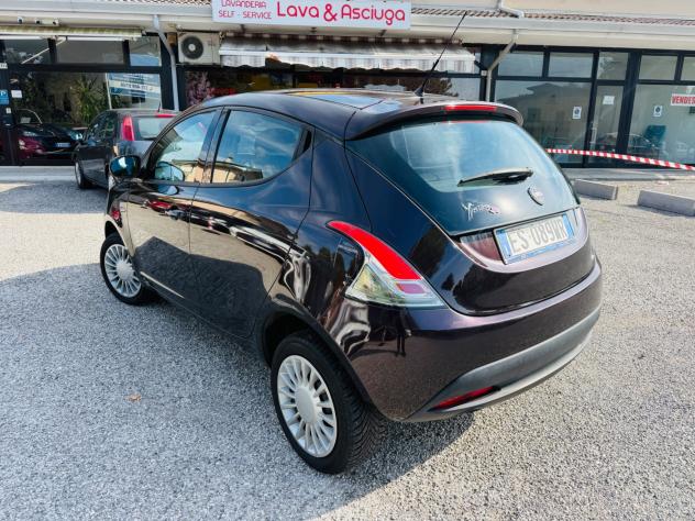 Lancia Ypsilon 0.9 TwinAir 85 CV 5 porte Metano Ecochic Elefantino - Foto 5