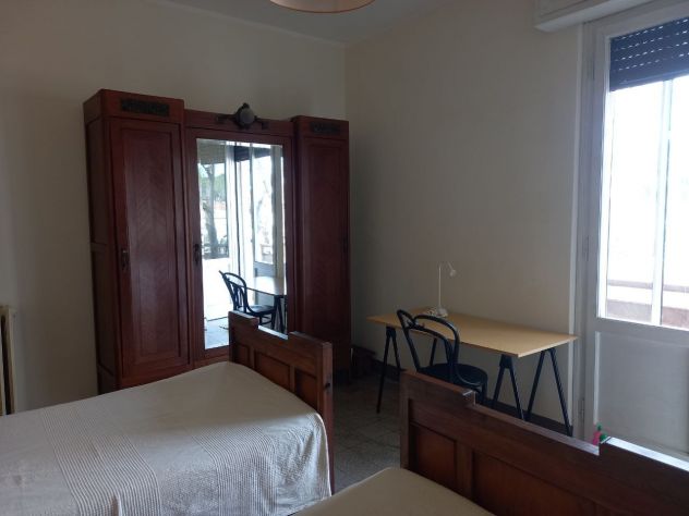 Stanza a uso singolo con balcone privato – Pisa, Via San Francesco - Foto 2