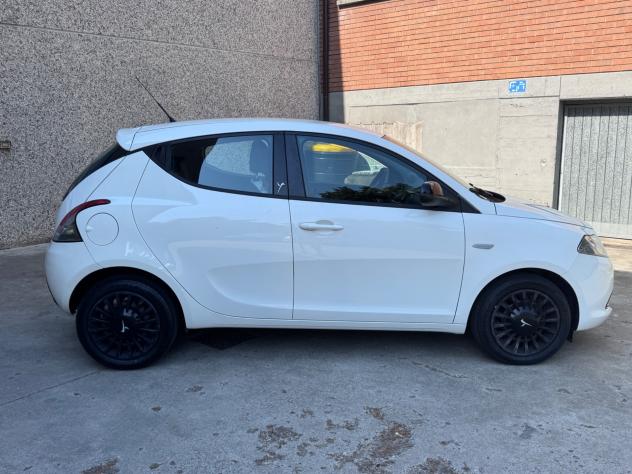 Lancia Ypsilon 1.2 69 CV 5 porte GPL Ecochic Gold - Foto 7
