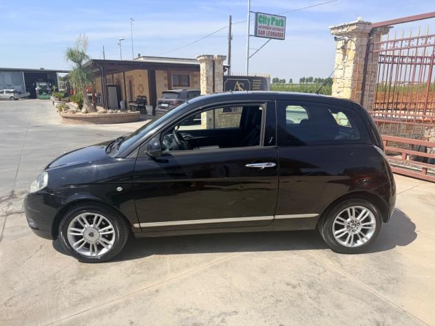 Lancia Ypsilon 1.3 MJT Diva - Foto 4