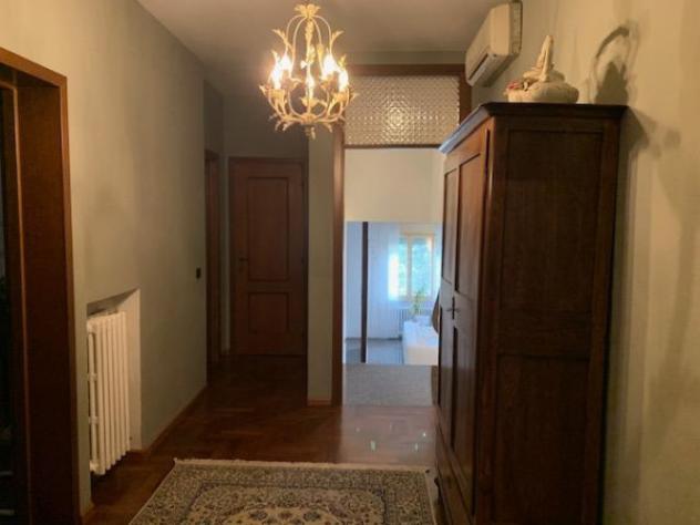 Villa di 200 m² con 5 locali e box auto in vendita a Carpi - Foto 7