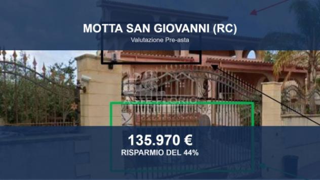 Immobile in asta di 553 m² con più di 5 locali e box auto in vendita a Motta San Giovanni