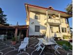 Villa indipendente con ampio giardino