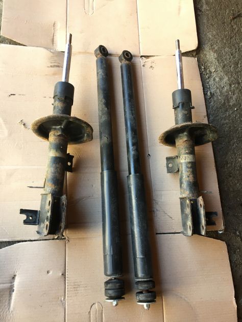 Ammortizzatori Anteriori e Posteriori FIAT Sedici / Suzuki SX4 4x4 - Foto 2