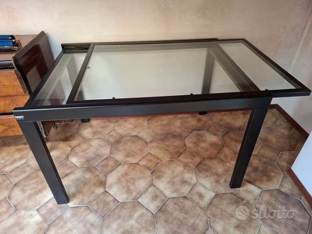 Tavolo "babini" in vetro temperato allungabile