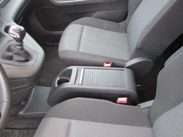 Toyota Proace City Verso 1.2 110 CV S&S L1 Lounge - Foto 8