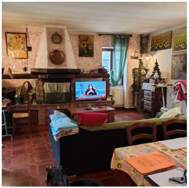 129/2025 U VA - Casa indipendente a Laveno Mombello - Foto 5
