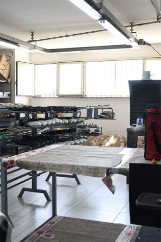Due locali artigianali attigui nel “Condominio Elettra” - Foto 4