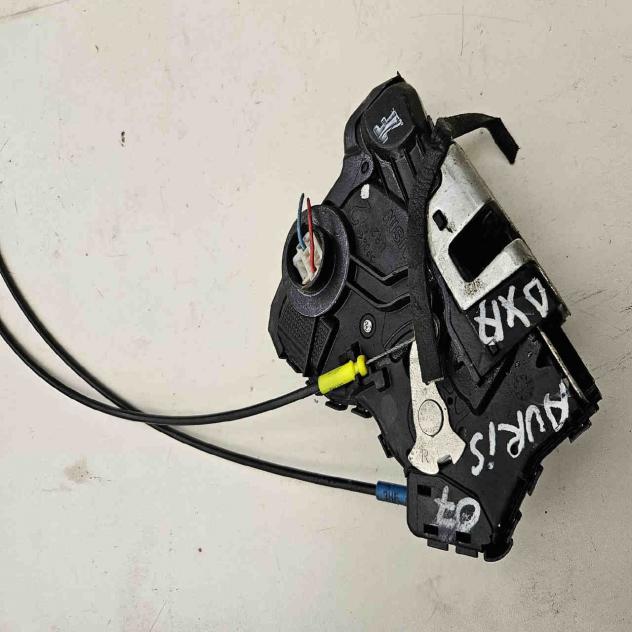 SERRATURA ANTERIORE DESTRA TOYOTA Auris Serie (E150) (0712)