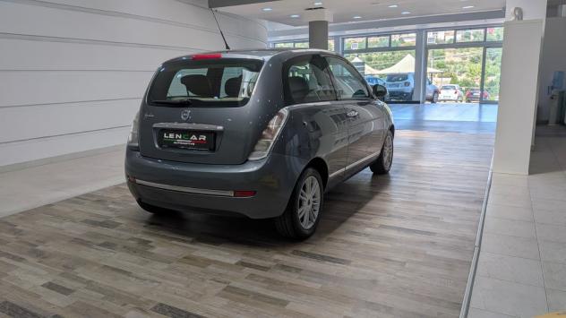 Lancia Ypsilon 1.2 Platino - Foto 8