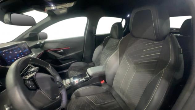 Peugeot 208 GT Hybrid 100 e-DCS6 auto - Foto 9