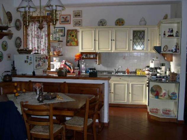 Villetta bifamiliare in vendita a Casale Marittimo 200 mq Rif: 174798