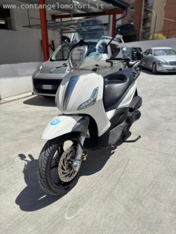 PIAGGIO Beverly 350 i.e. sport touring rif. 23723529 - Foto 6