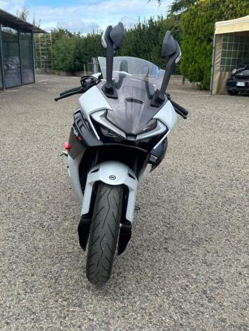 CF MOTO 675SR-R . rif. 24175864 - Foto 3