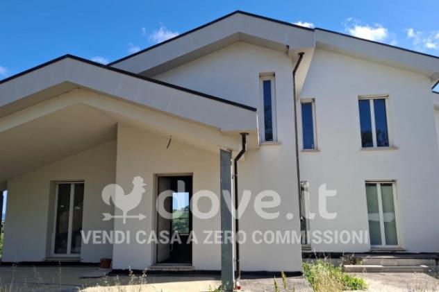 Villa di 440 m² con più di 5 locali e box auto in vendita a Tavullia - Foto 2