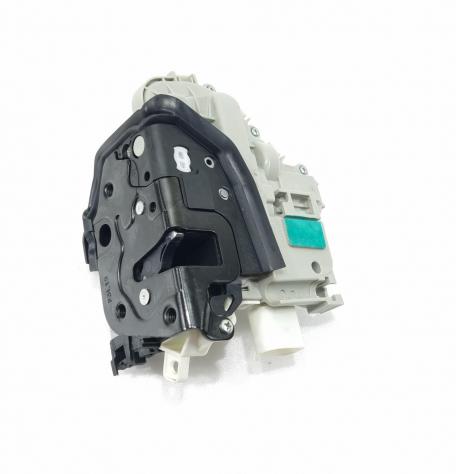 SERRATURA ANTERIORE SINISTRA AUDI A3 Serie (8V1) 8X1837015C (1218)